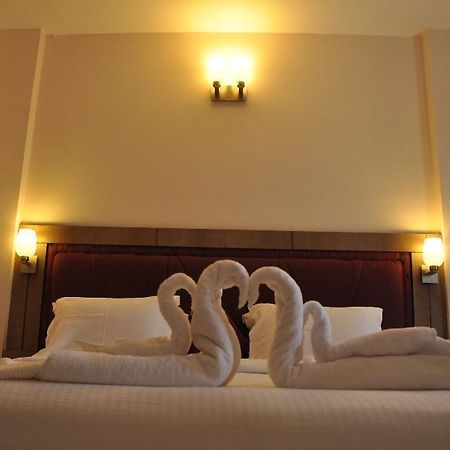 Chandra Royal Inn Velankanni Exterior foto